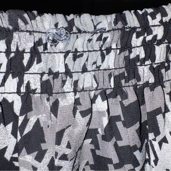 Ninety Black and Gray Tie Front Blouse - Picture 4 of 5